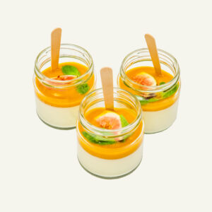 Panna Cotta z Mango i Marakują – 1 szt.